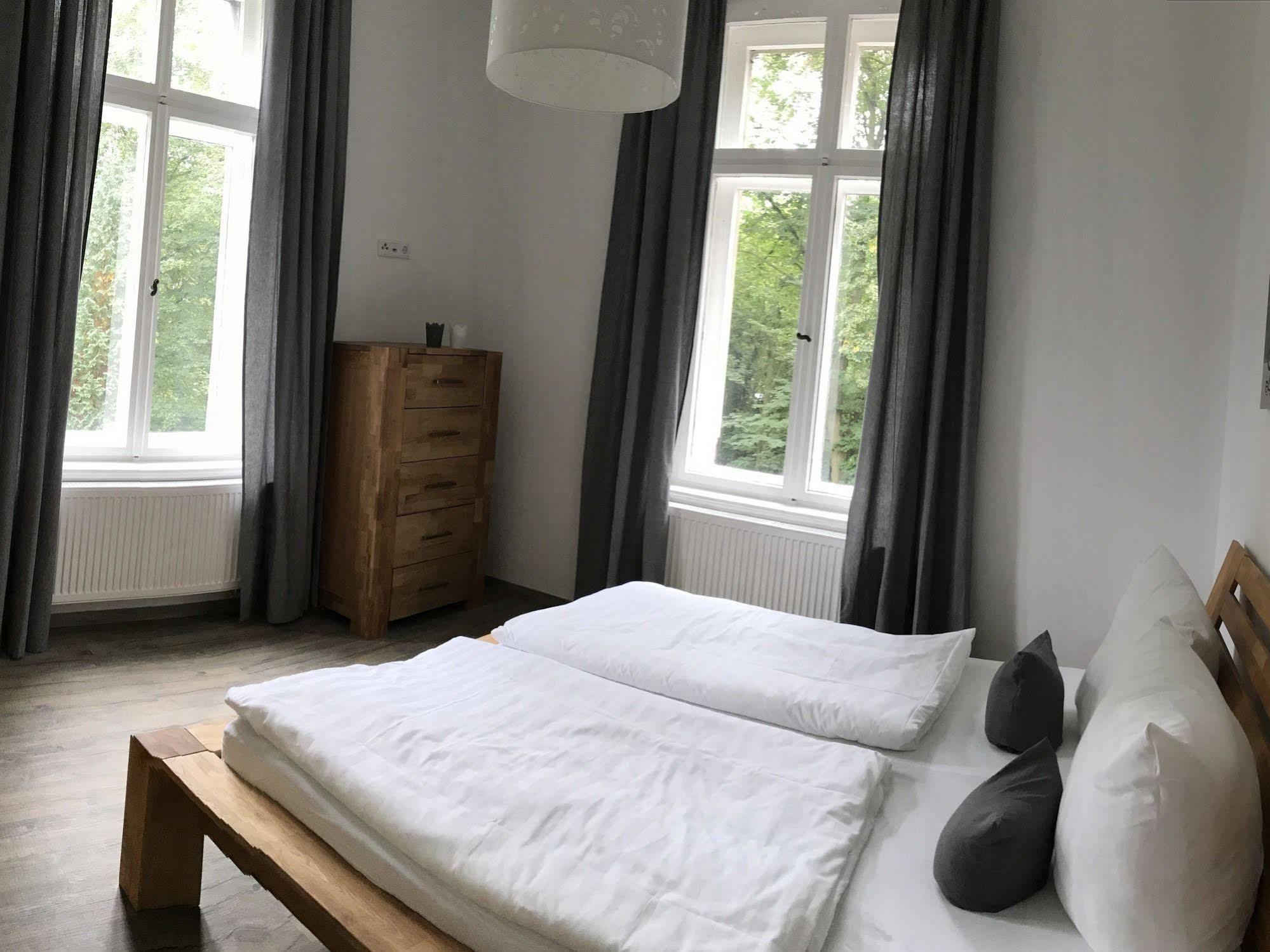 Dein Gutshof Hotel & Ferienwohnungen Görlitz Extérieur photo